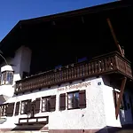 Haus H Stangassinger 아파트